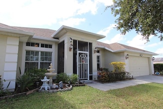 1545 Blue Sky Blvd, Haines City, FL 33844