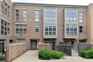 2375 N Wayne Ave Unit 2375, Chicago, IL 60614