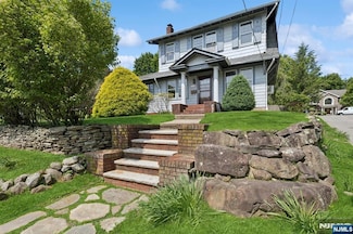 115 Lafayette Ave, Park Ridge, NJ 07656