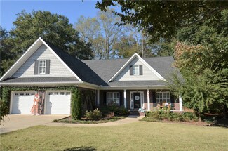 3581 Cobblestone Ct, Auburn, AL 36830