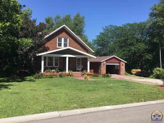 107 Iowa St, Alma, KS 66401