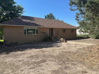 403 N Edwards St, Ingalls, KS 67853
