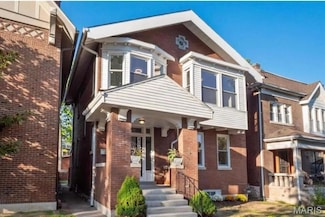 6059 Mcpherson Ave, Saint Louis, MO 63112