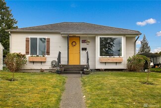 1718 Pine St, Everett, WA 98201