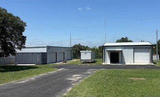 W Wallace St, San Saba, TX 76877