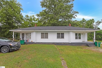 107 & 111 N Bell St, Clinton, SC 29325