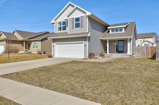 2623 16th St SW, Altoona, IA 50009