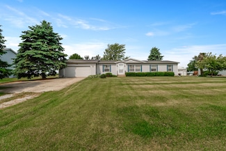 156 S 200 W, Valparaiso, IN 46385