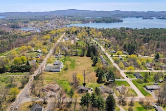 12 Forest Rd, Wolfeboro, NH 03894