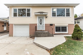 1338 S Dunton Ave, Arlington Heights, IL 60005