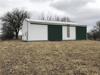 843 NW 75th St, Gilman City, MO 64642