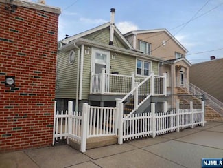 222 Washington Ave, Hackensack, NJ 07601