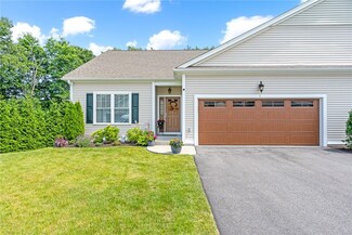 100 Burton St Unit 8, Cranston, RI 02920