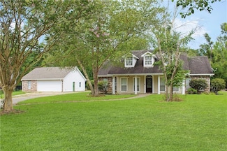 40056 Gill Dr, Ponchatoula, LA 70454