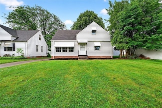 72 Flora Dr, Bedford, OH 44146