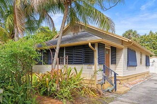 913 Sunset Rd, West Palm Beach, FL 33401