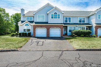109 Castle Pointe Blvd, Piscataway, NJ 08854