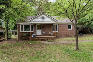 5244 Ruth Dr, Charlotte, NC 28215
