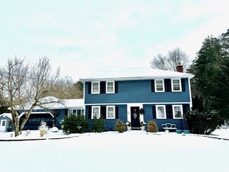 110 Maple St, Stow, MA 01775