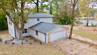 7325 E Shahkoka Dr, Olive Branch, MS 38654