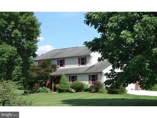 416 Reitnour Rd, Spring City, PA 19475