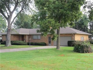 1837 Bieber Dr, Northwood, OH 43619