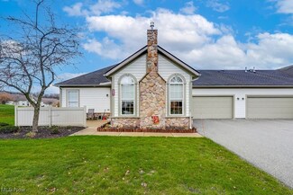 581 Crossings Cir Unit 581, Tallmadge, OH 44278