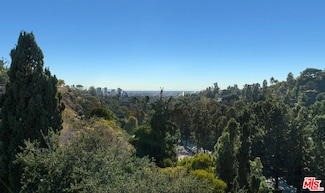 1579 Lindacrest Dr, Beverly Hills, CA 90210