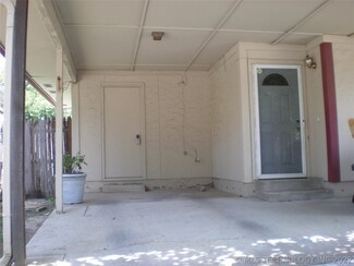 10909 E 16th St, Tulsa, OK 74128