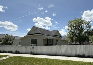 409 N 5th St, Hamilton, MT 59840