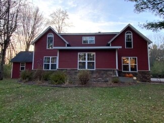 2148 W River Dr, Stevens Point, WI 54481