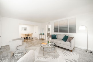 46 Echo Run Unit 16, Irvine, CA 92614