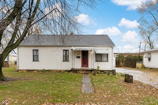 1825 Lee St, Columbus, IN 47201