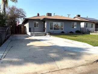 2419 Barnett St, Bakersfield, CA 93308