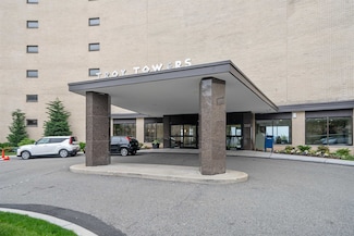 380 Mountain Rd Unit 403, Union City, NJ 07087