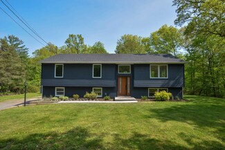 570 S Mountain Rd, Gardiner, NY 12525
