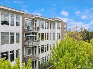 170 Harbor Square Loop NE Unit A308, Bainbridge Island, WA 98110