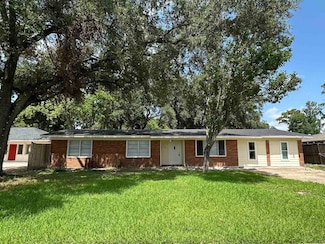 1604 Oaks Dr, Pasadena, TX 77502