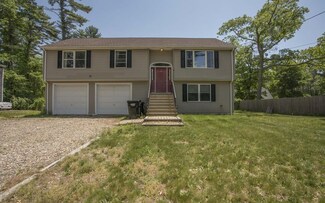 1 Farmers Ln, West Wareham, MA 02576