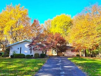 3970 E Meadow Ln, Beachwood, OH 44122