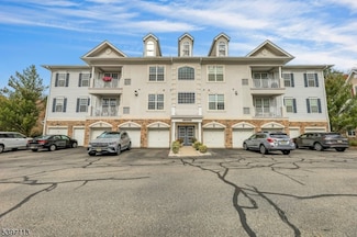 6 Cliff Rd Unit D2, Woodland Park, NJ 07424
