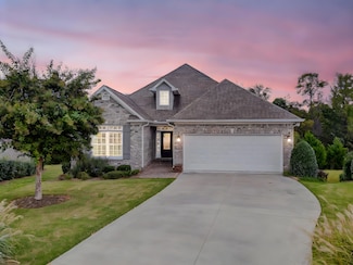 220 Lenox Rd SE, Calhoun, GA 30701