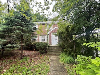 327 Appleton St, Arlington, MA 02476