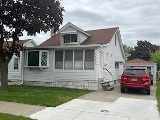 28821 Essex St, Roseville, MI 48066