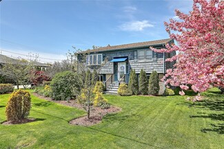 1160 Aquidneck Ave, Middletown, RI 02842