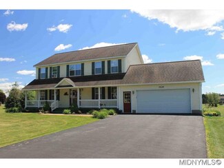 7638 Thomas Cir, Stittville, NY 13469
