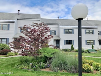 1-4 Meadow Ln Unit 6-6, Lenox, MA 01240