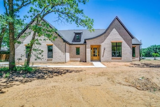 407 Baldwin Dr, Joshua, TX 76058