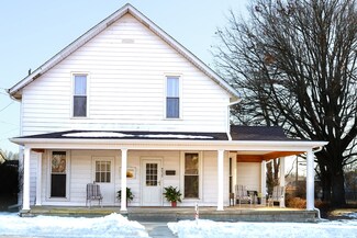 629 Jackson St, Hope, IN 47246