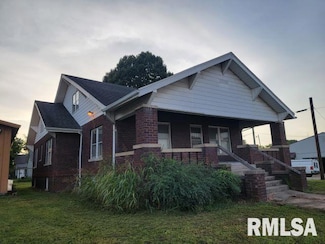 101 S 6th St, Murphysboro, IL 62966